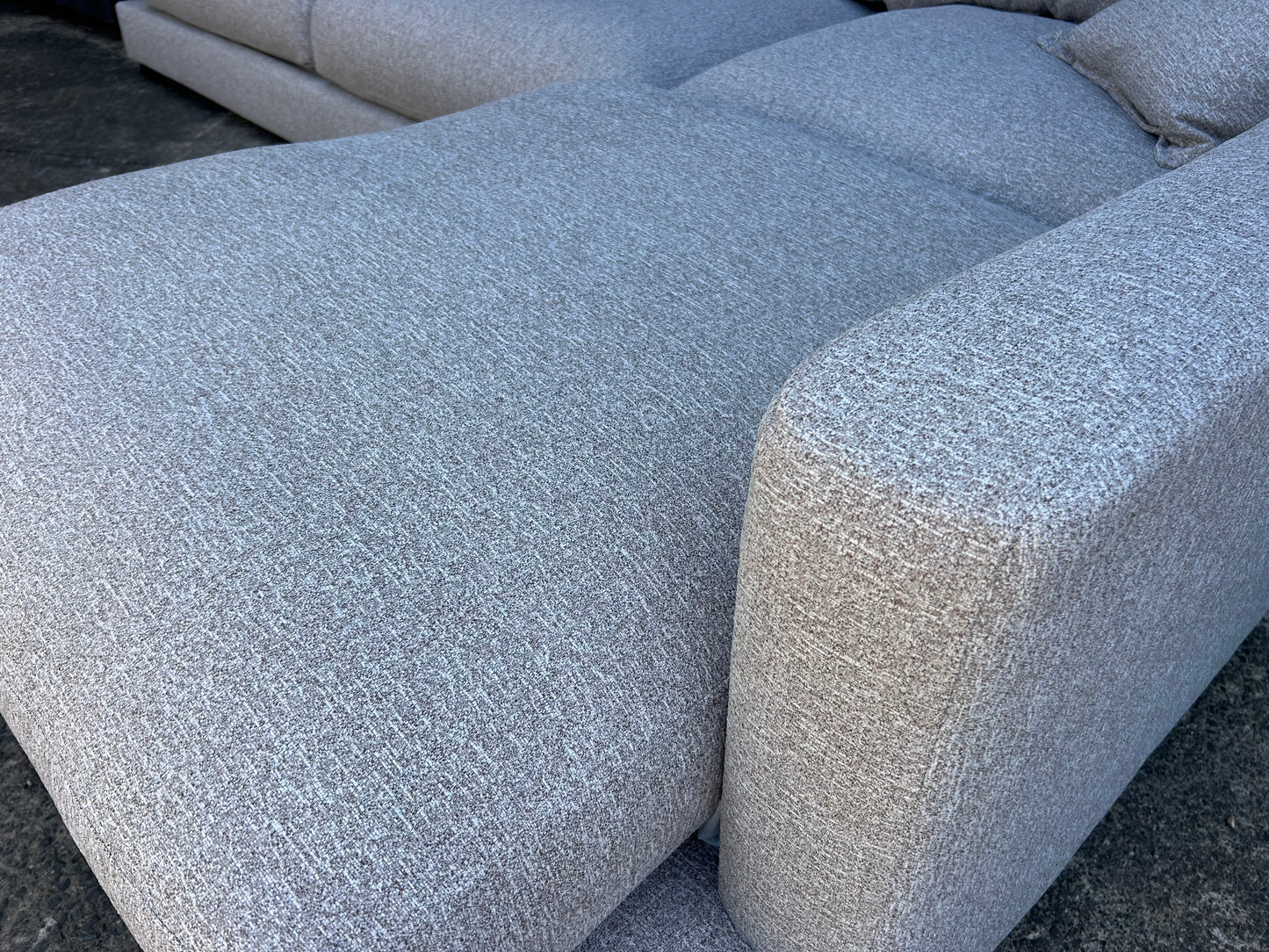 Elite Chaise Lounge